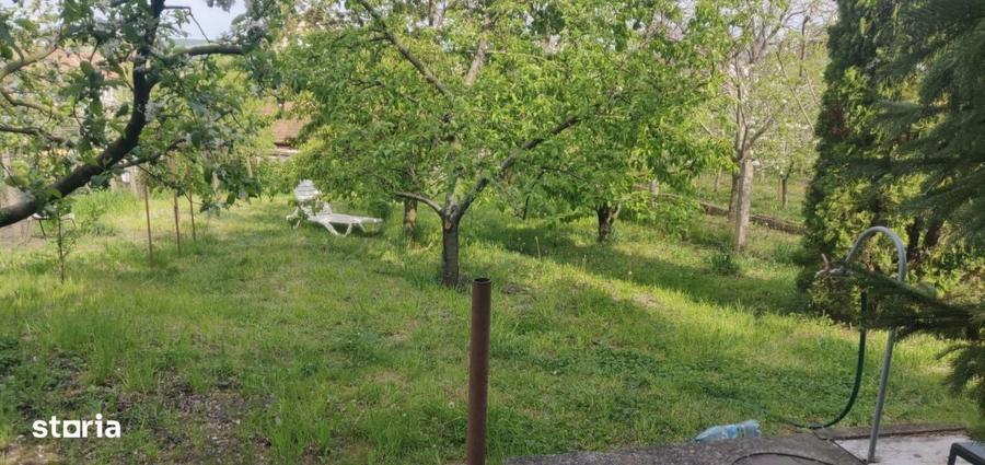 Casă cu 4 camere în Sânnicoară