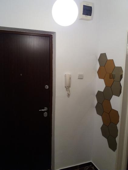 Garsonieră decomandată în Nerva Traian
