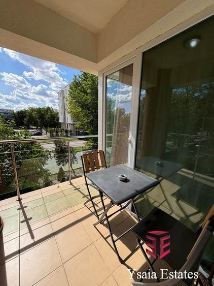 Apartament cu 3 camere decomandat în Universitate