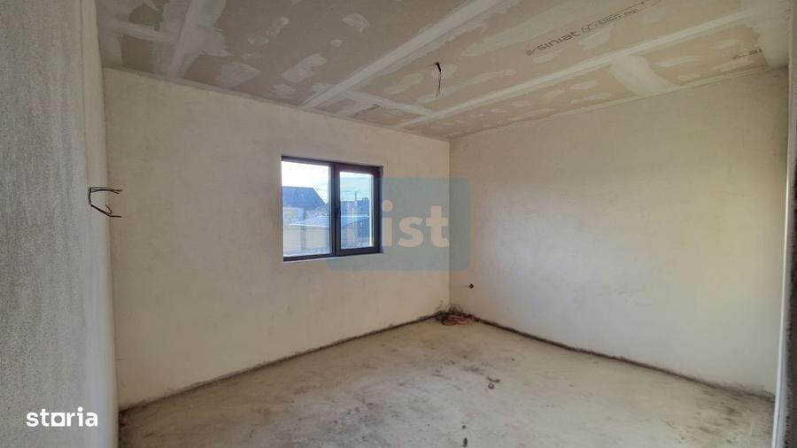 Casă cu 3 camere în Cătălina