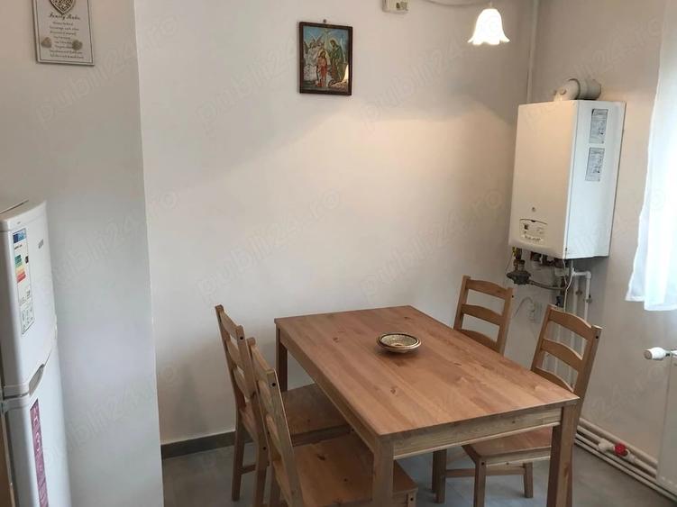 Apartament cu 3 camere decomandat în Rahova