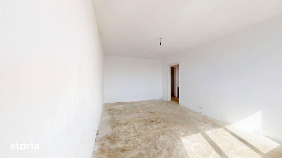 Apartament cu 4 camere decomandat în Rahova