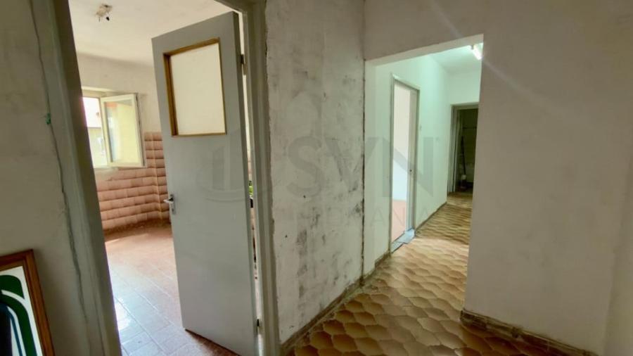 Apartament cu 3 camere decomandat în Lacul Tei