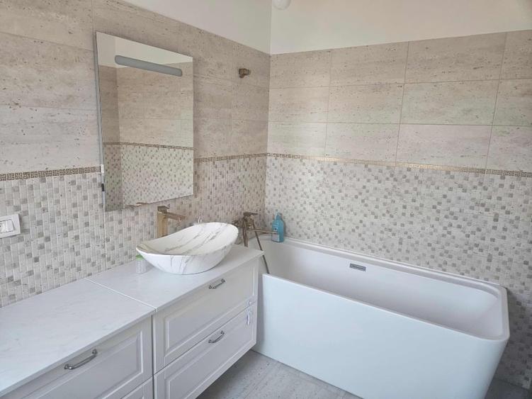 Duplex cu 4 camere cu Garaj în Sânandrei