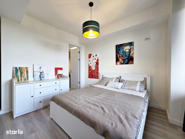 Apartament cu 3 camere semidecomandat în Tâncăbești