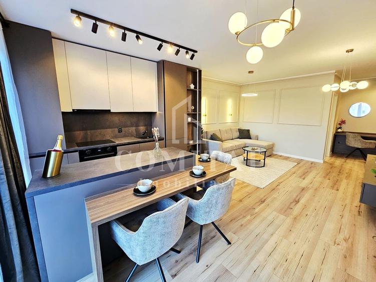 Apartament cu 2 camere semidecomandat, mobilat în Florești