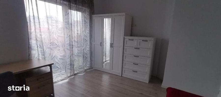 Apartament cu 3 camere în Mărăști