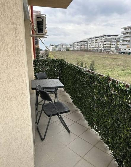Apartament cu 2 camere semidecomandat în Europa