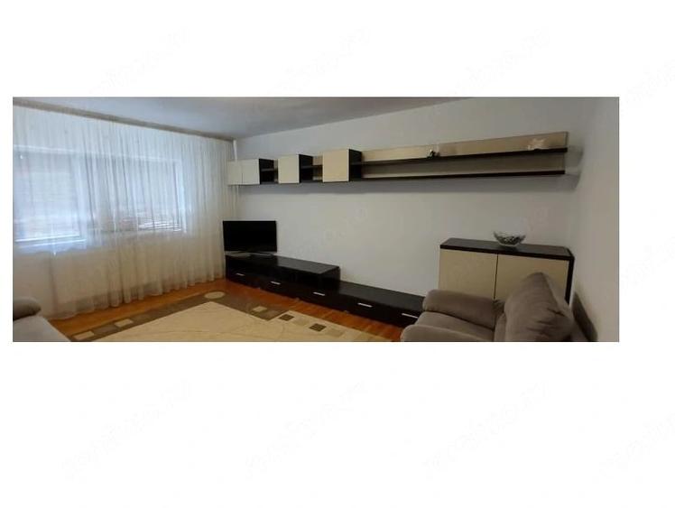 Apartament cu 3 camere decomandat în Nerva Traian