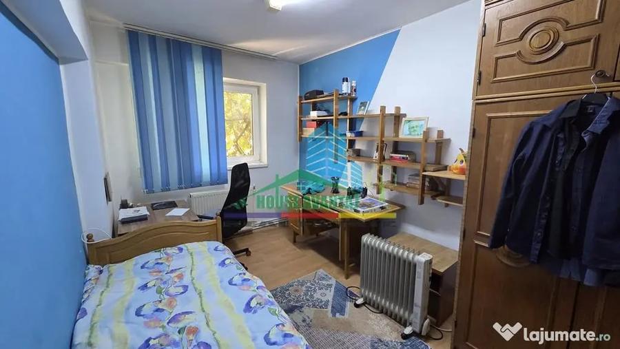Apartament cu 3 camere decomandat în Central