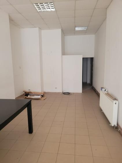 Spațiu comercial, de 40 mp, în Centrul Civic