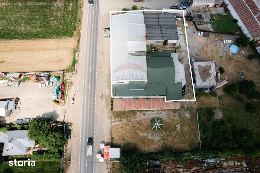 Spațiu comercial, de 1,132 mp, în Vânători-Neamț