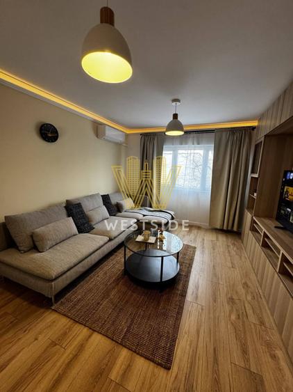Apartament cu 4 camere decomandat, mobilat în Cetății