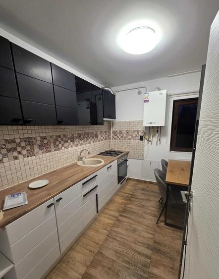Apartament cu 2 camere decomandat în Nicolina
