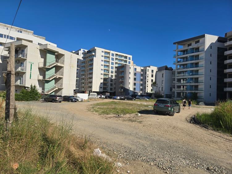 Teren Construcții intravilan de 388 mp, în Nord