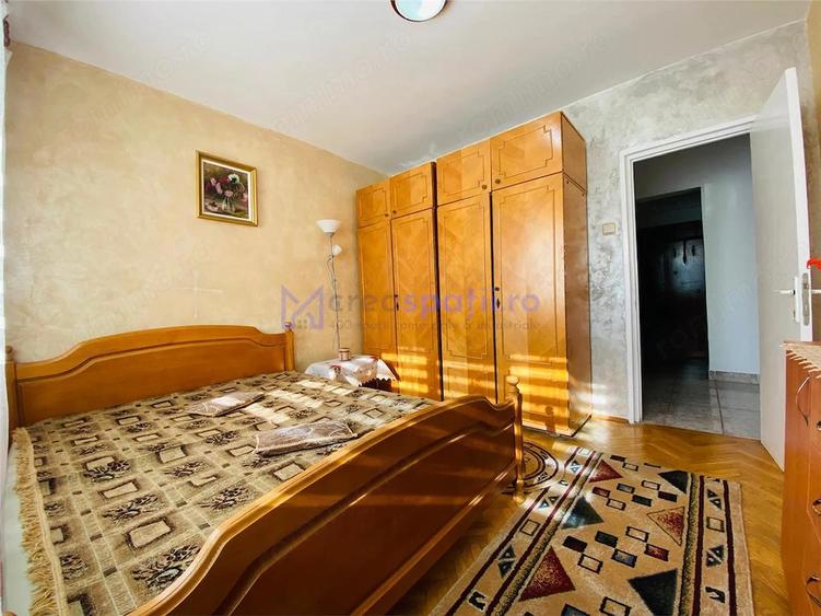 Apartament cu 3 camere în Filiași