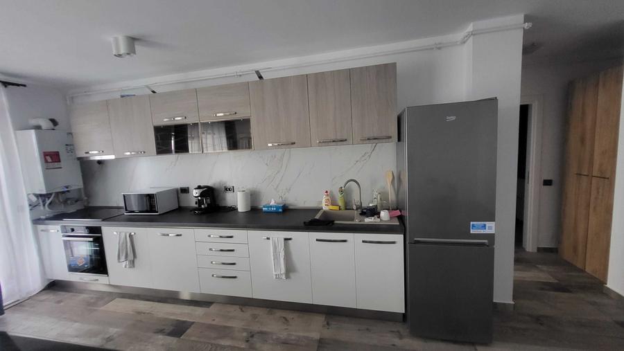 Apartament cu 2 camere decomandat în Florești