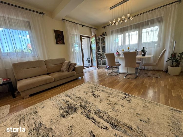 Casă cu 4 camere cu Teren 300 Mp în Glina