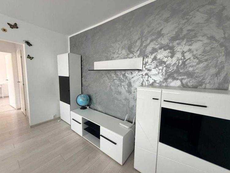 Apartament cu 2 camere semidecomandat în Central