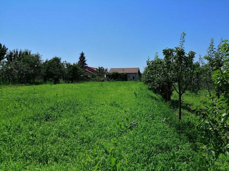 Casă cu 4 camere în Hotarele