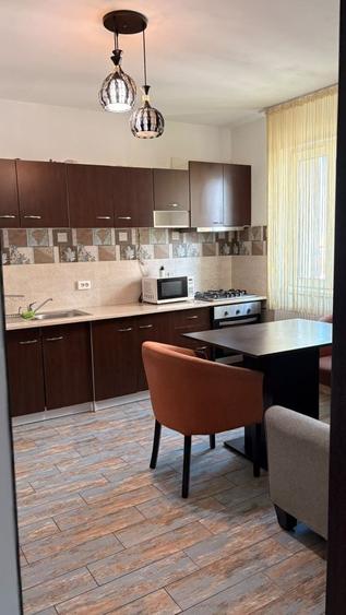 Apartament cu 2 camere semidecomandat în Colentina