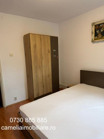 Apartament cu 3 camere semidecomandat în Gorjului