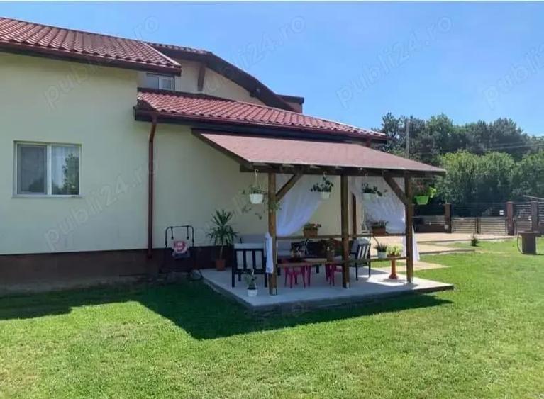 Casă cu 5 camere în Florești