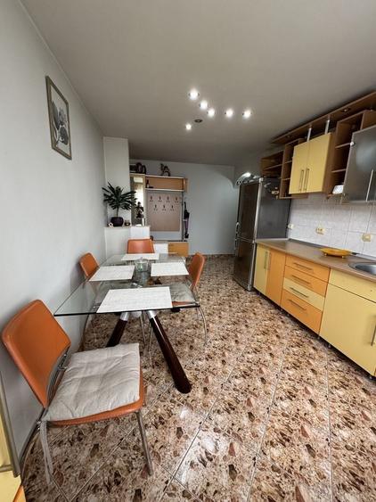 Apartament cu 2 camere în Petru Rareș