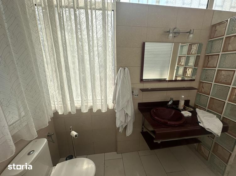 Apartament cu 3 camere semidecomandat în Eminescu