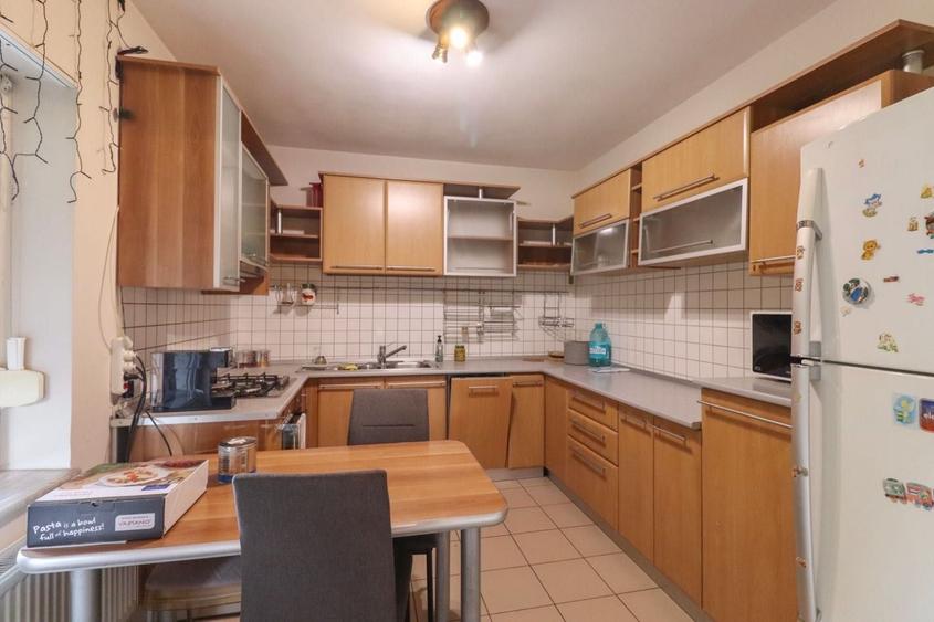 Casă cu 4 camere cu Teren 480 Mp în Exterior Vest