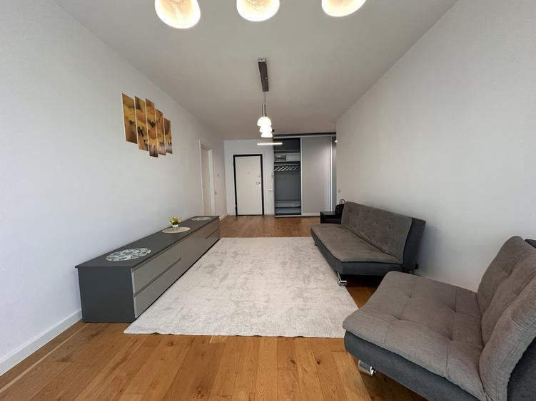 Apartament cu 2 camere semidecomandat, mobilat în Băneasa