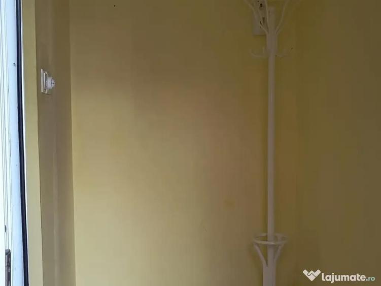 Casă cu 5 camere în Chercea