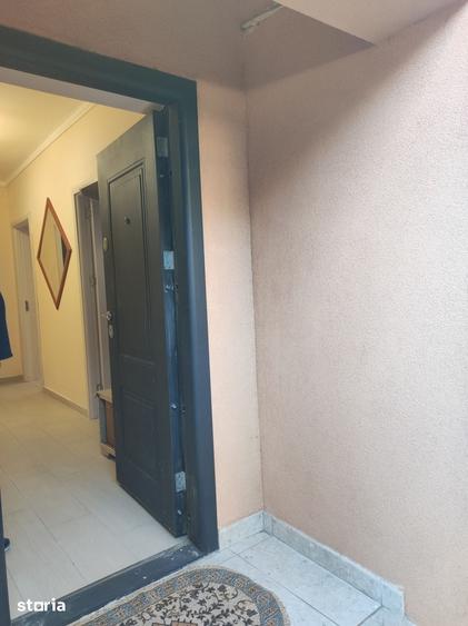 Casă cu 3 camere decomandat cu Teren 180 Mp în Viile Noi