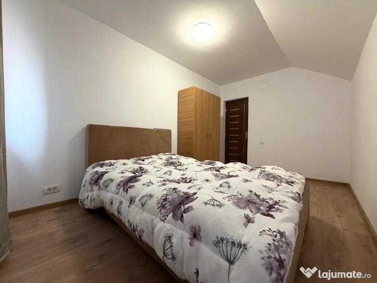 Casă cu 5 camere cu Teren 380 Mp în Chișoda