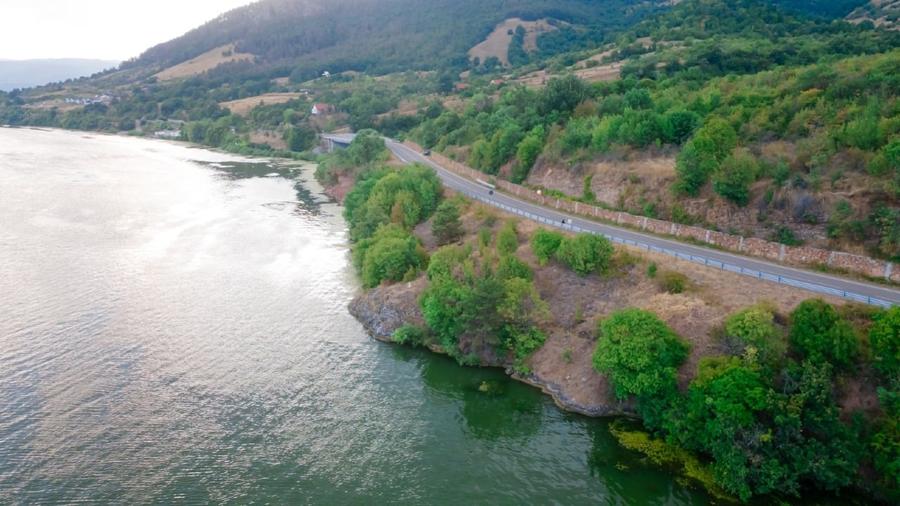 Teren intravilan de 1398 mp, în Svinița