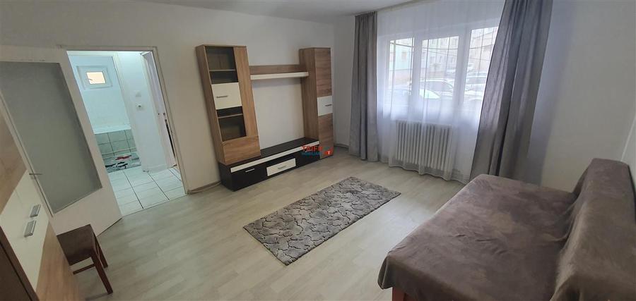 Apartament de inchiriat 2 camere Cetate cu loc parcare!! - 2