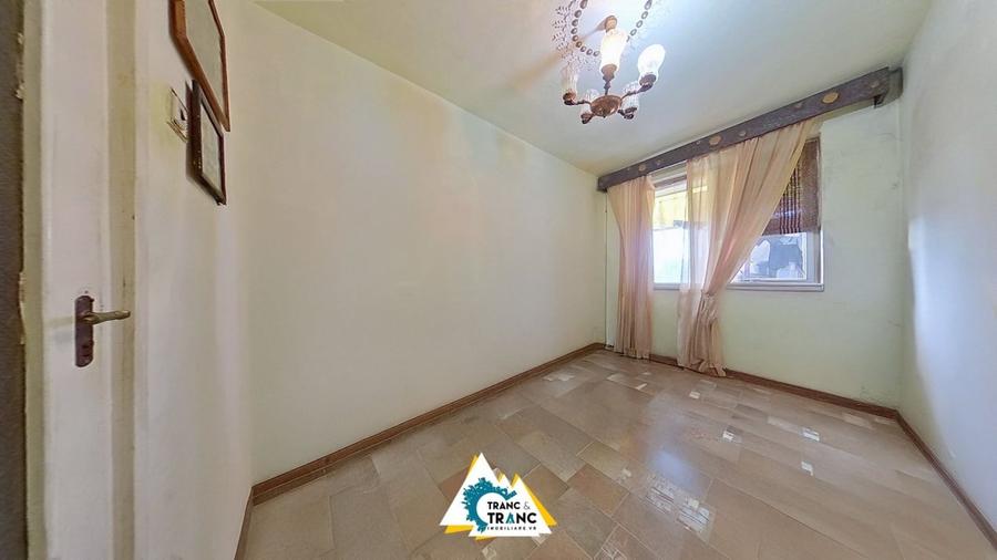 Apartament cu 4 camere decomandat în Podgoria