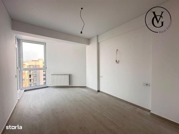 Apartament cu 3 camere semidecomandat în Nord