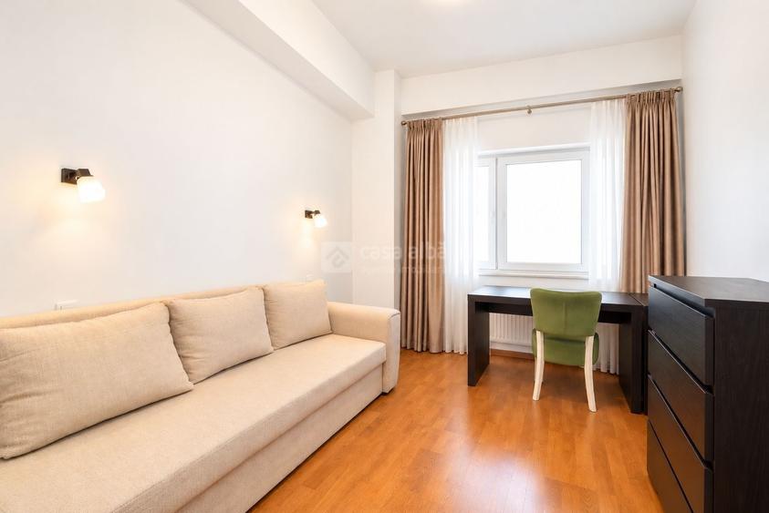 Apartament cu 3 camere decomandat, mobilat în Păcurari