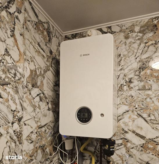 Casă cu 4 camere cu Teren 33000 Mp în Valea