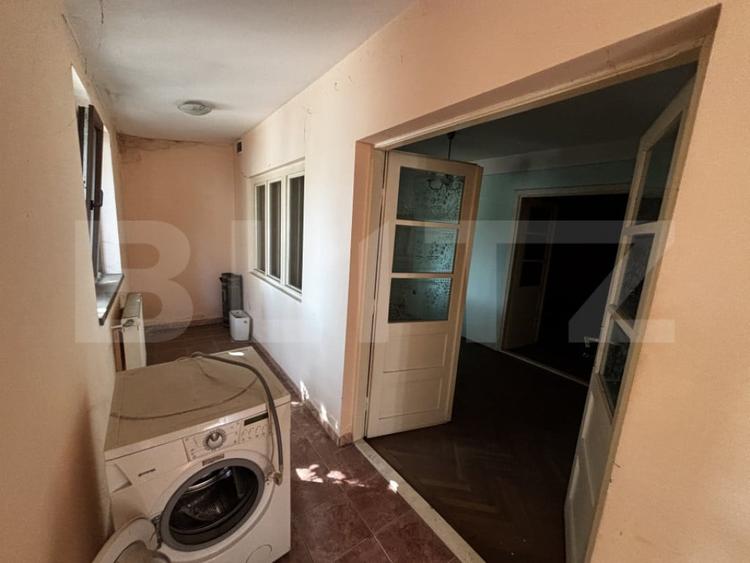 Casă cu 3 camere cu Teren 200 Mp în Central