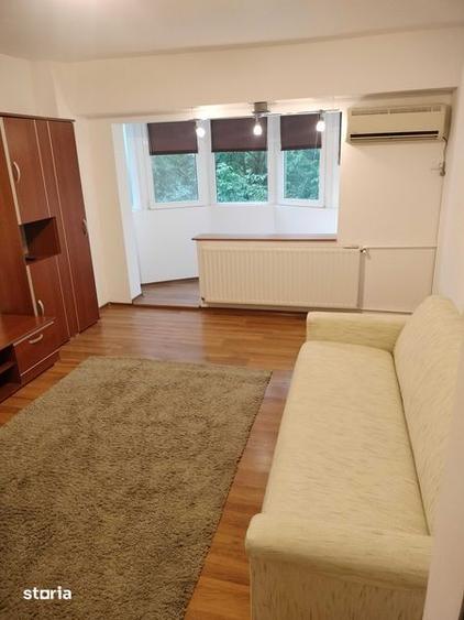 Garsonieră, mobilată în Tei