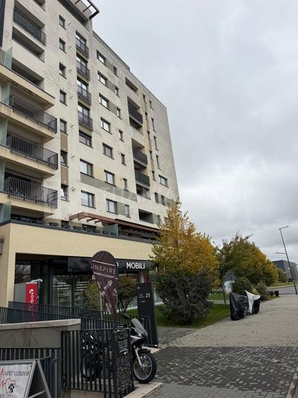 Apartament cu 2 camere decomandat, mobilat în Tractorul