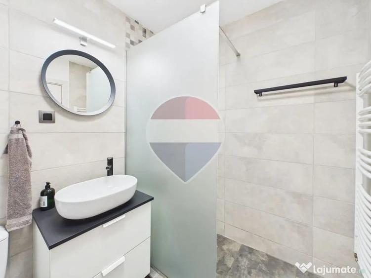 Apartament cu 2 camere decomandat în Hărmanului
