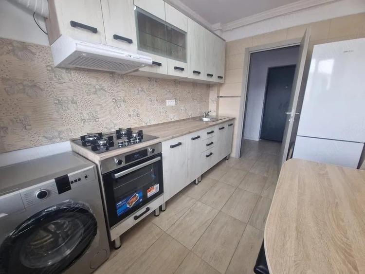 Apartament cu 2 camere decomandat în Fundeni