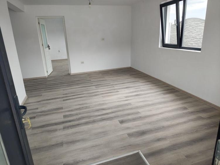 Casă cu 3 camere în Central