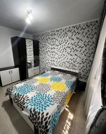 Apartament cu 3 camere decomandat în Nicolina