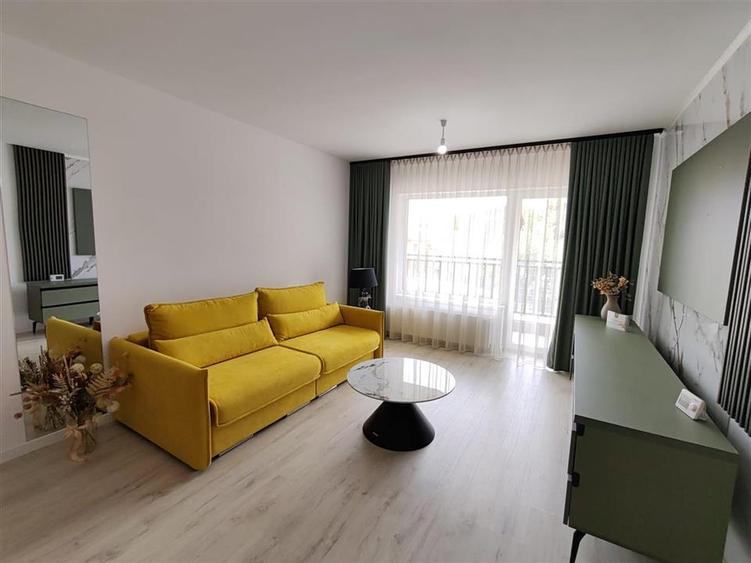 Apartament cu 2 camere decomandat, mobilat în Calea București
