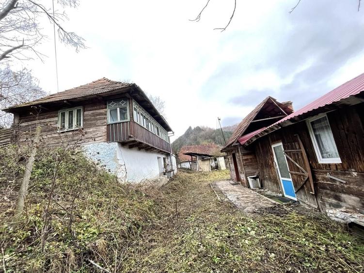 Casă cu 2 camere în Ocoliș