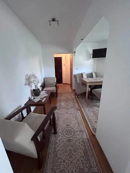 Apartament cu 3 camere decomandat în Micro 16